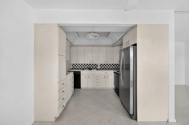  Residence photo 20