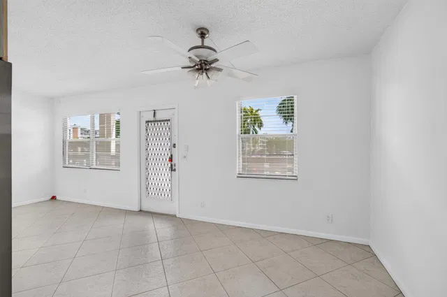  Residence photo 27