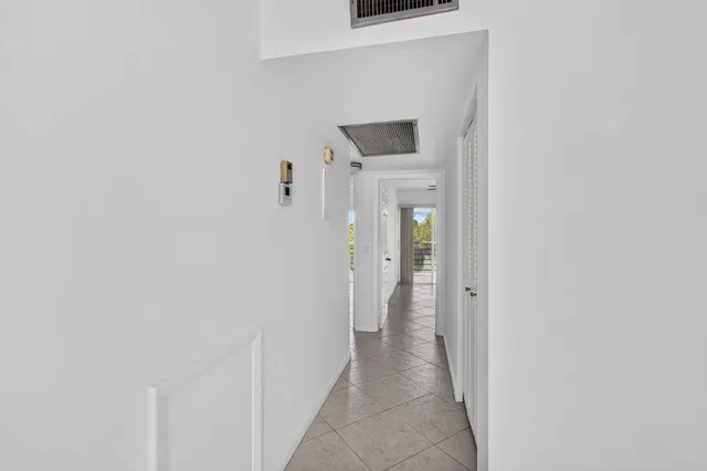  Residence photo 29