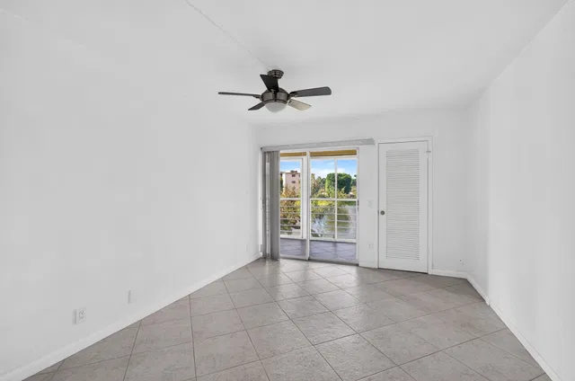  Residence photo 32