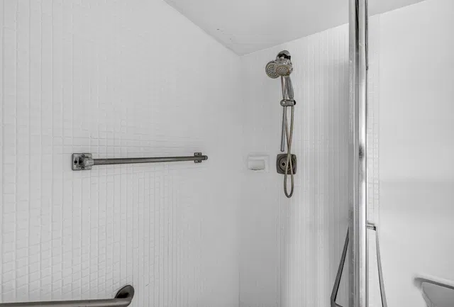  Residence photo 35