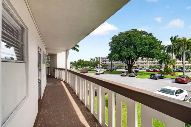  Residence photo 68