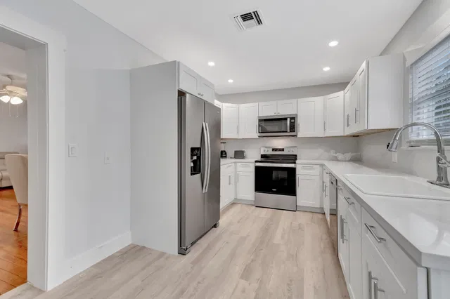  Residence photo 23