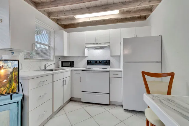 Residence photo 35