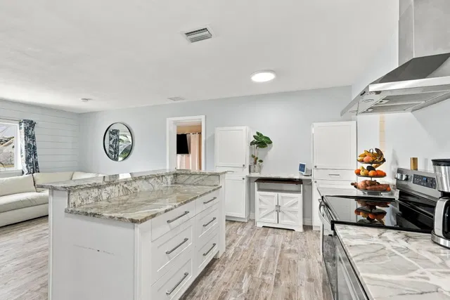  Residence photo 5