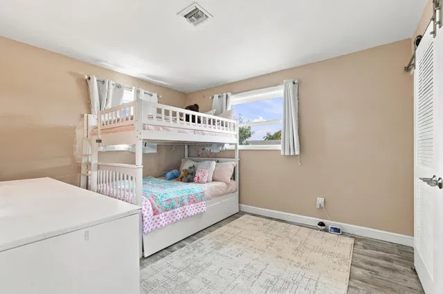  Residence photo 12