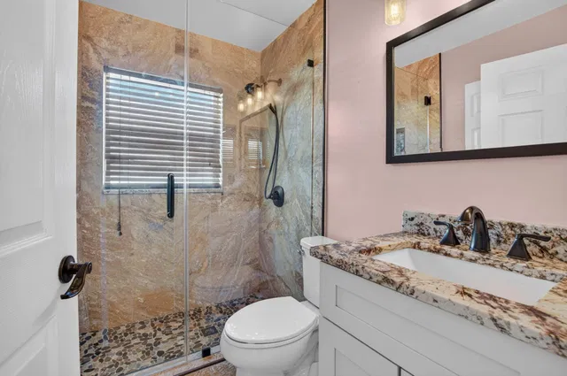  Residence photo 34
