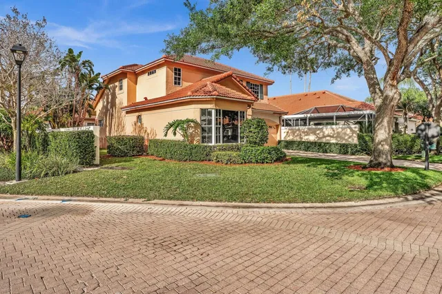 Residence photo 9