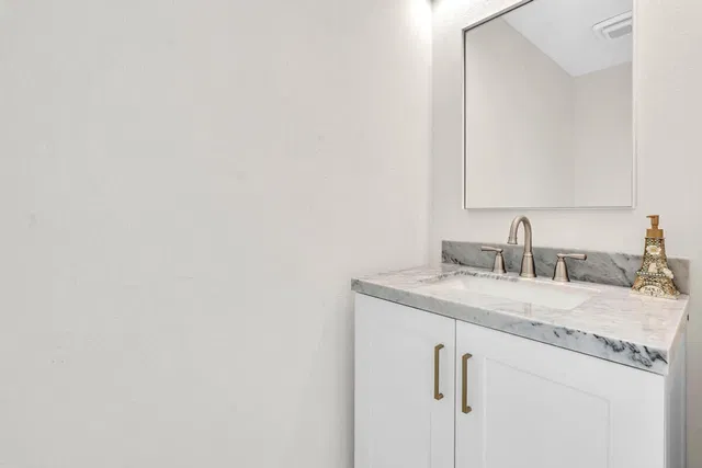 Residence photo 11