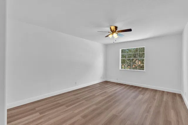 Residence photo 34