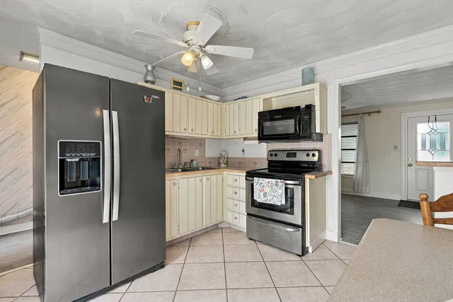 Residence photo 10