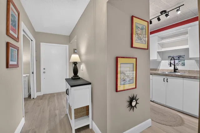 Residence photo 5