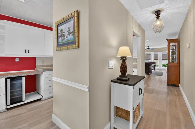 Residence photo 6