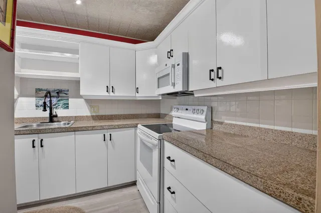 Residence photo 14