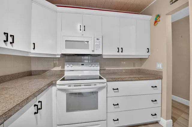 Residence photo 15