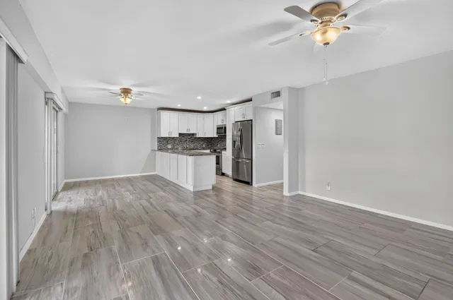 Residence photo 7