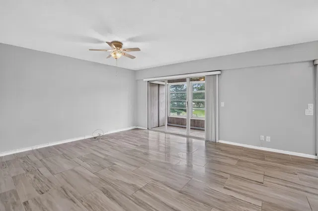 Residence photo 8
