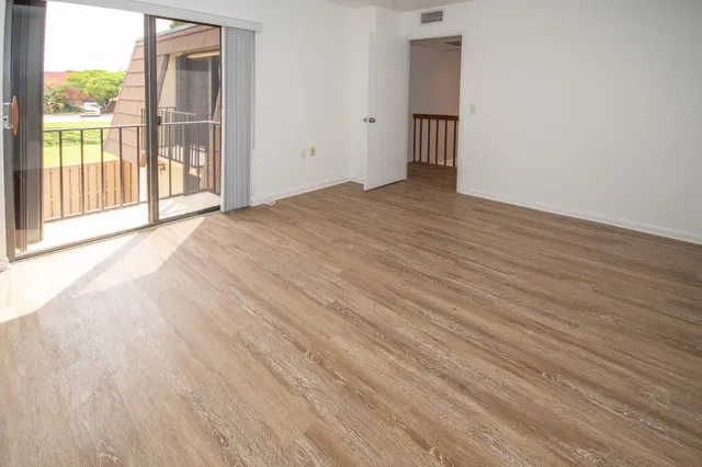 Residence photo 31