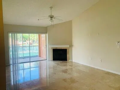 Unit 204 photo 6