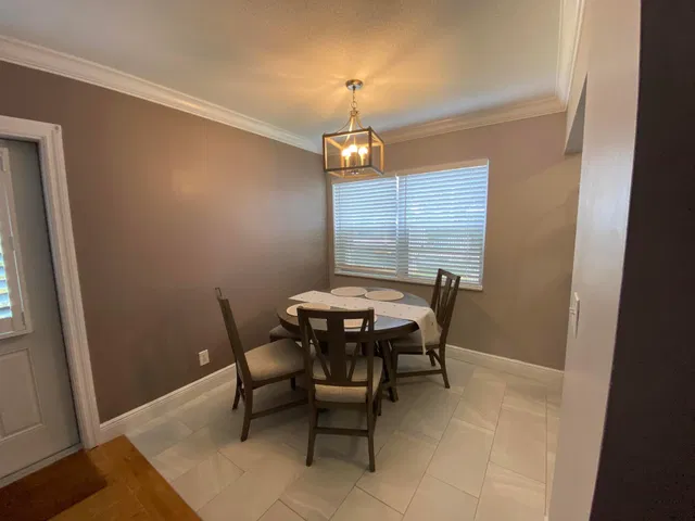  Residence photo 7