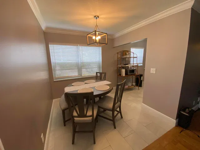  Residence photo 9