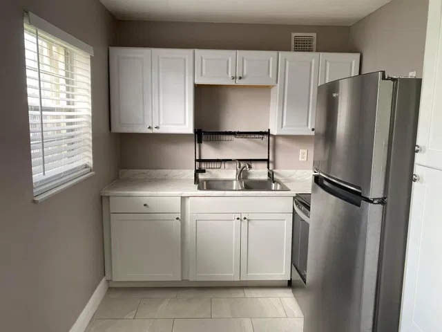  Residence photo 15