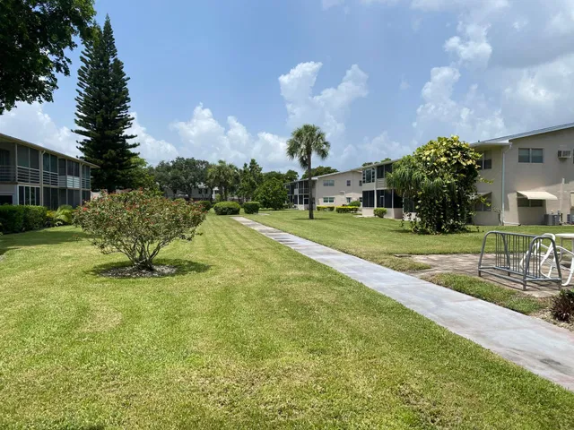  Residence photo 36