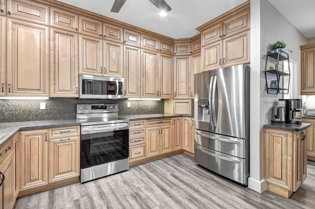 Residence photo 5
