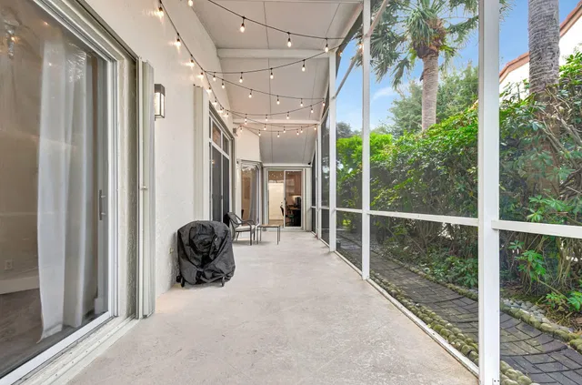 Residence photo 20