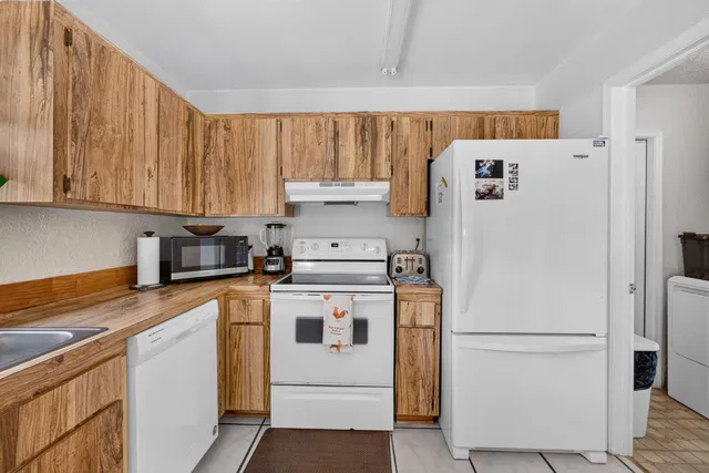 Residence photo 16
