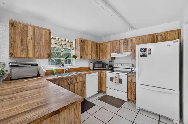 Residence photo 17