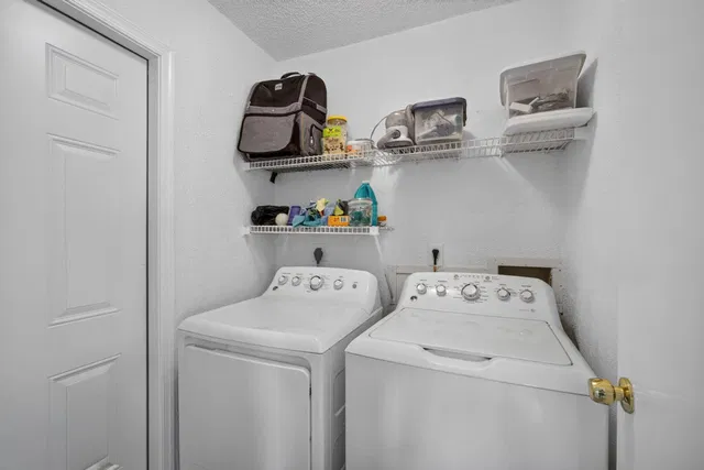 Residence photo 18