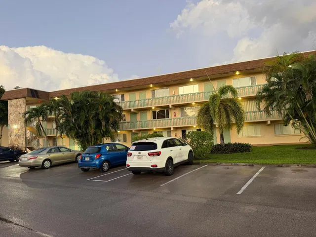 Unit 205 photo 2