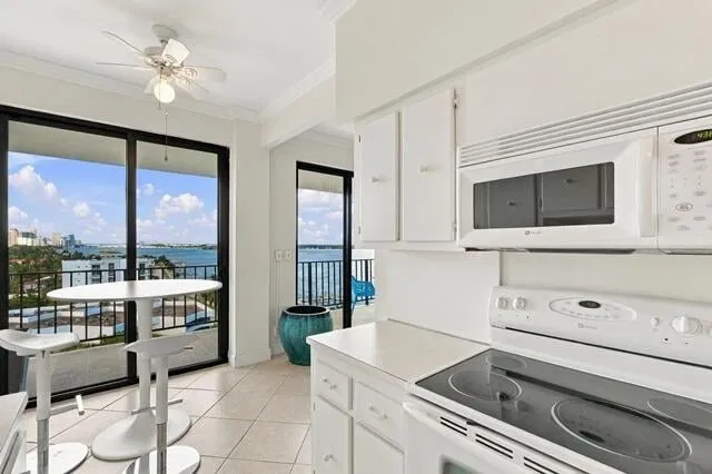  Unit 1208 photo 11