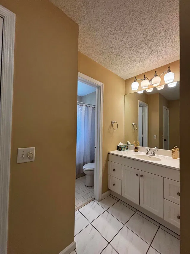 Unit A photo 21