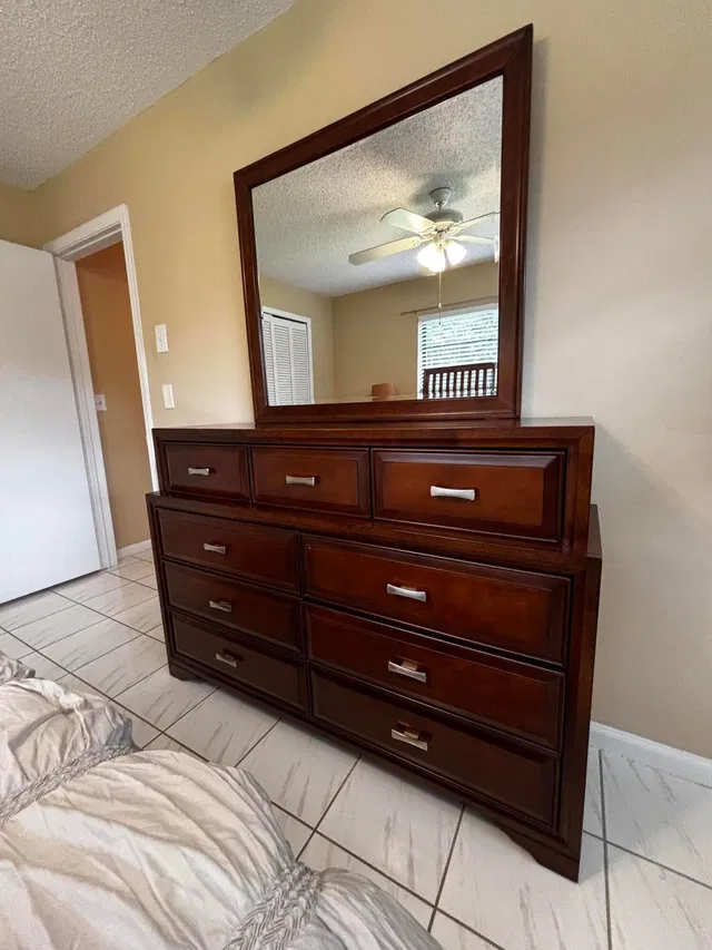 Unit A photo 25
