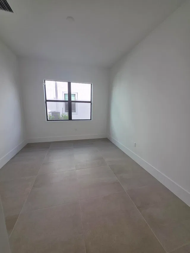  Residence photo 16