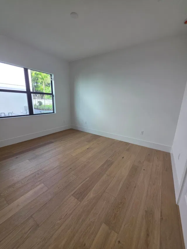  Residence photo 17