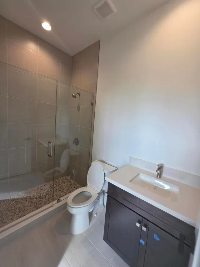  Residence photo 30