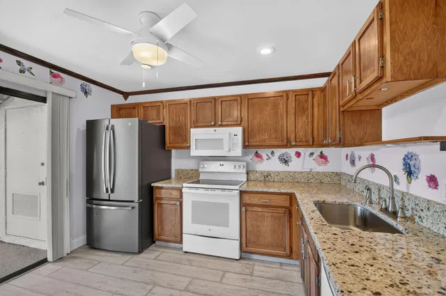 Residence photo 10