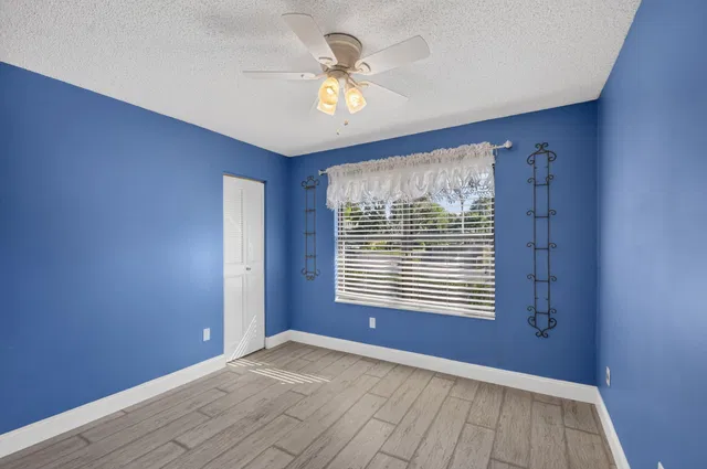 Residence photo 29