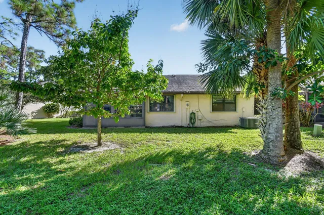 Residence photo 41