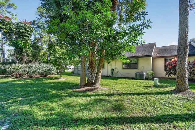 Residence photo 42