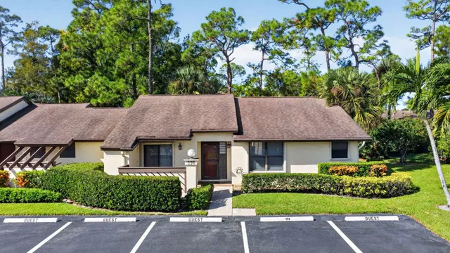 Residence photo 45
