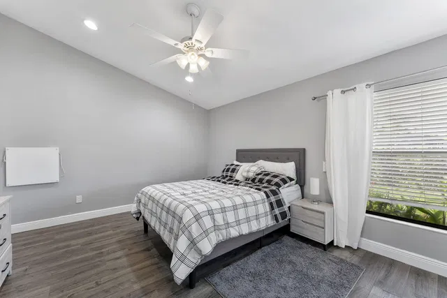  Residence photo 22