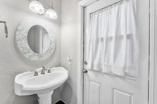  Residence photo 23