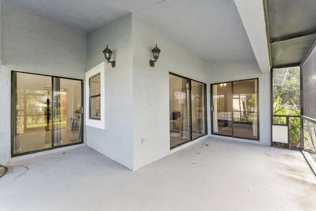  Residence photo 37