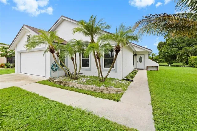 Residence photo 3