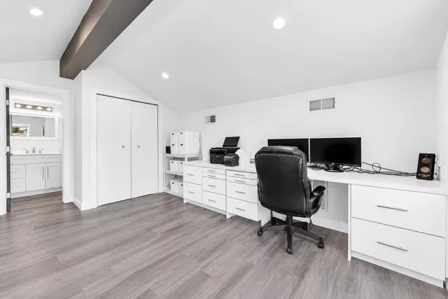  Residence photo 26