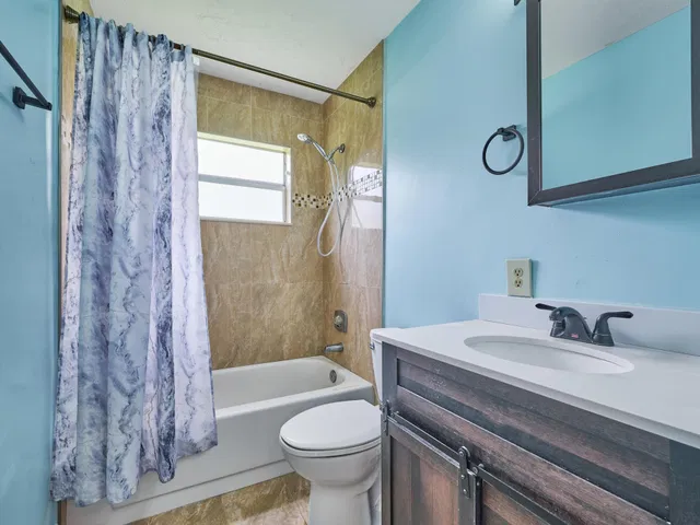  Residence photo 52